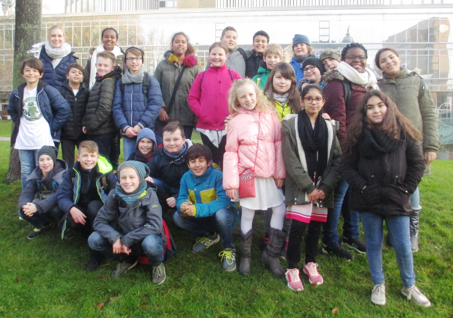 Fünft- und Sechstklässler der Lindenauschule besuchen das Schauspielhaus Frankfurt