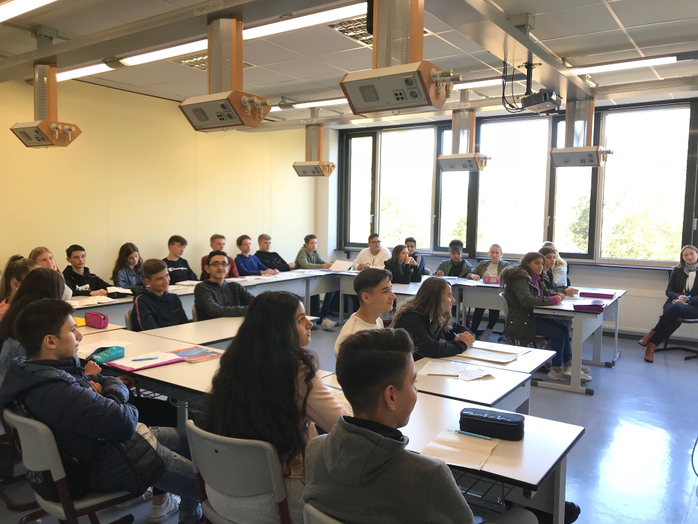 Lindenauschule: Infomarkt über Betriebe und weiterführende Schulen