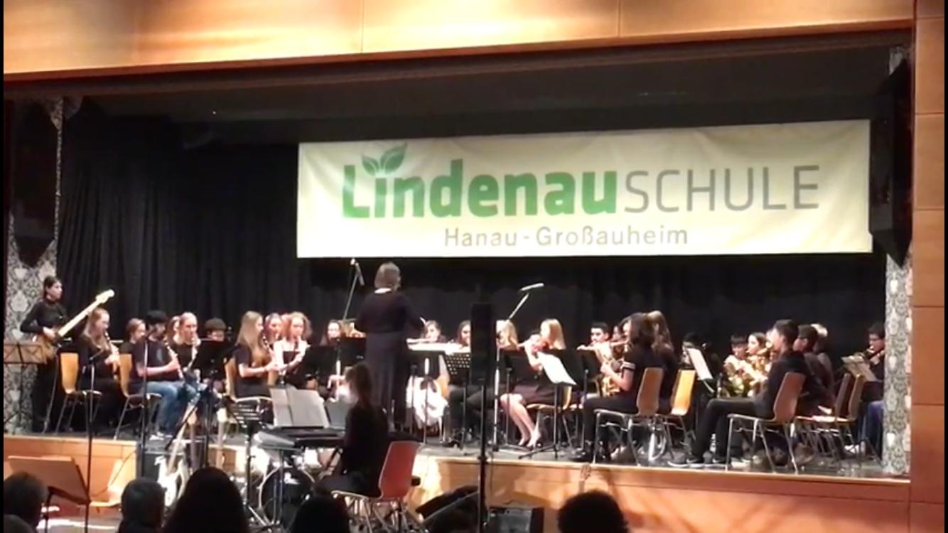 Mitreißendes Neujahrkonzert der Lindenauschule
