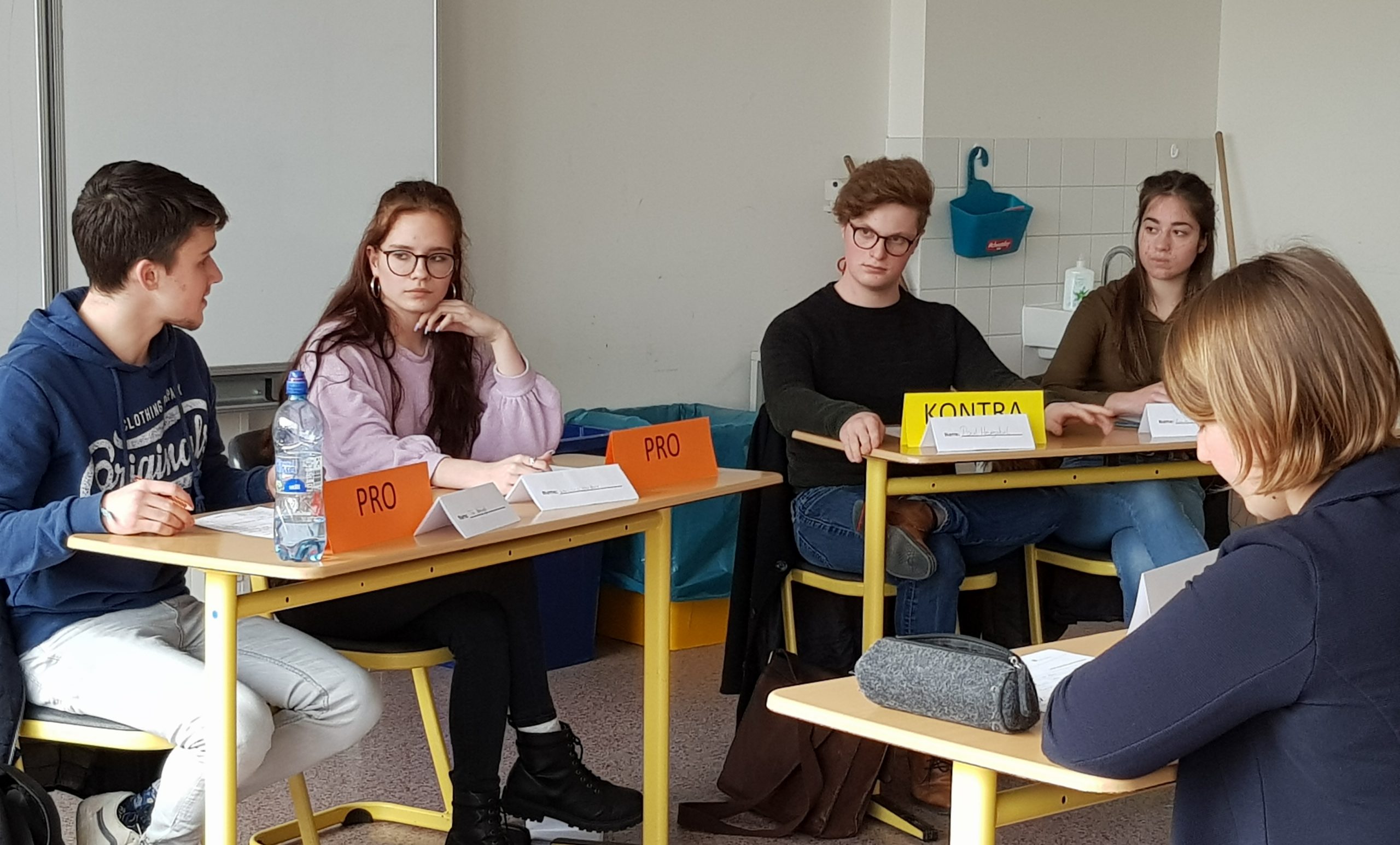 Lindenauschule beim Regionalwettbewerb von „Jugend debattiert“ würdig vertreten