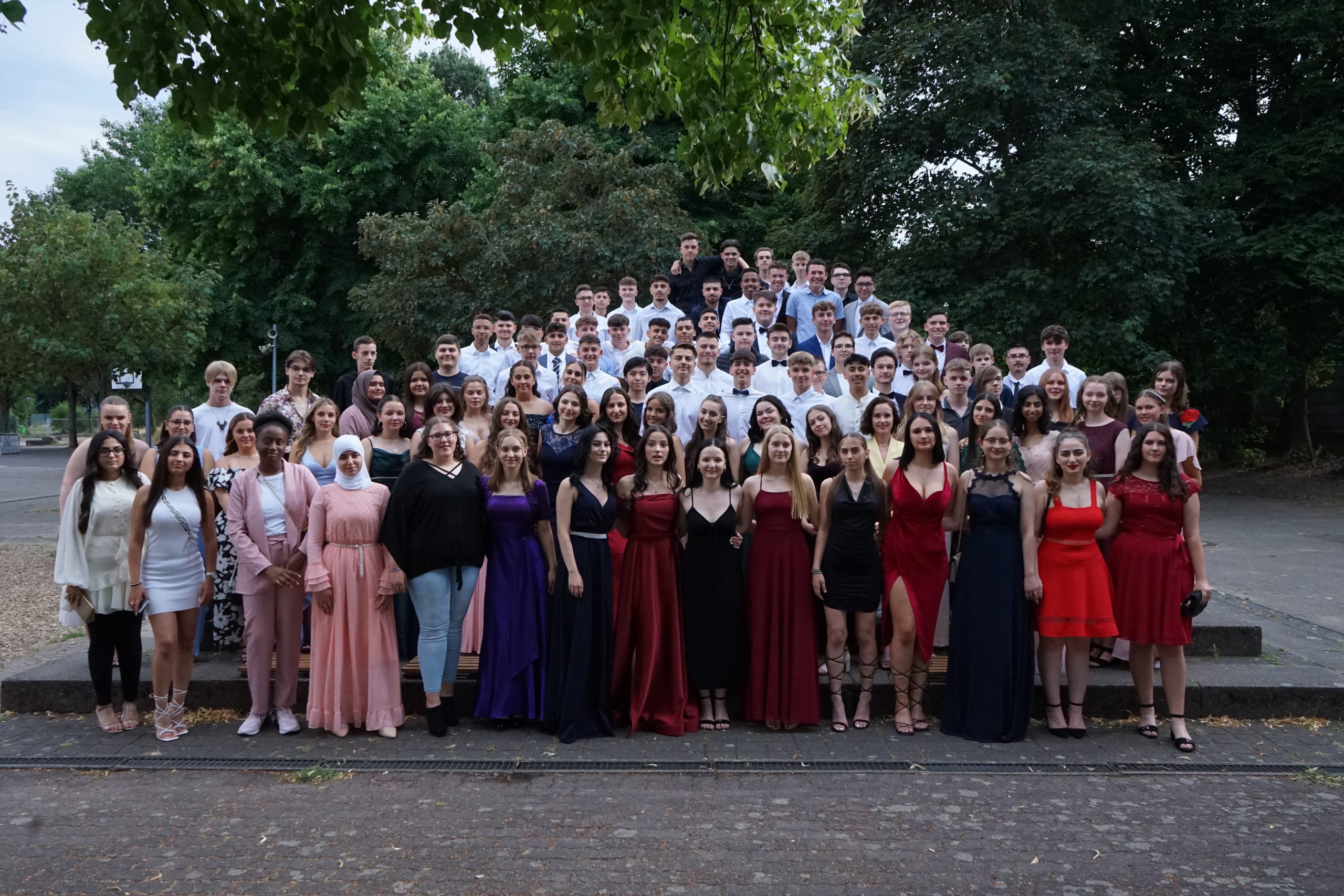 Verabschiedungsfeier der zehnten Klassen an der Lindenauschule