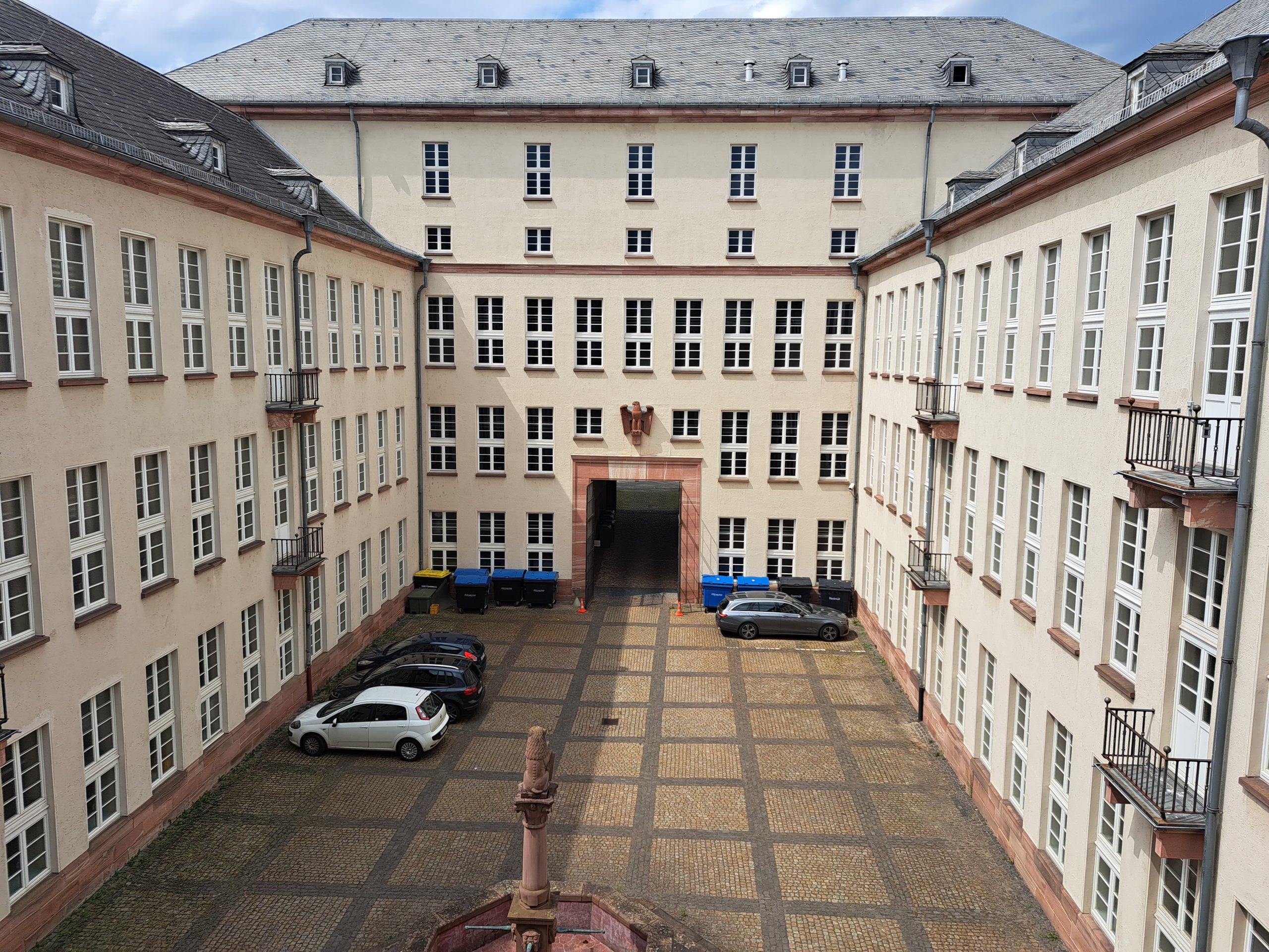 Schülerausstellung der Lindenauschule weckt Interesse des Hessischen Instituts für Landesgeschichte