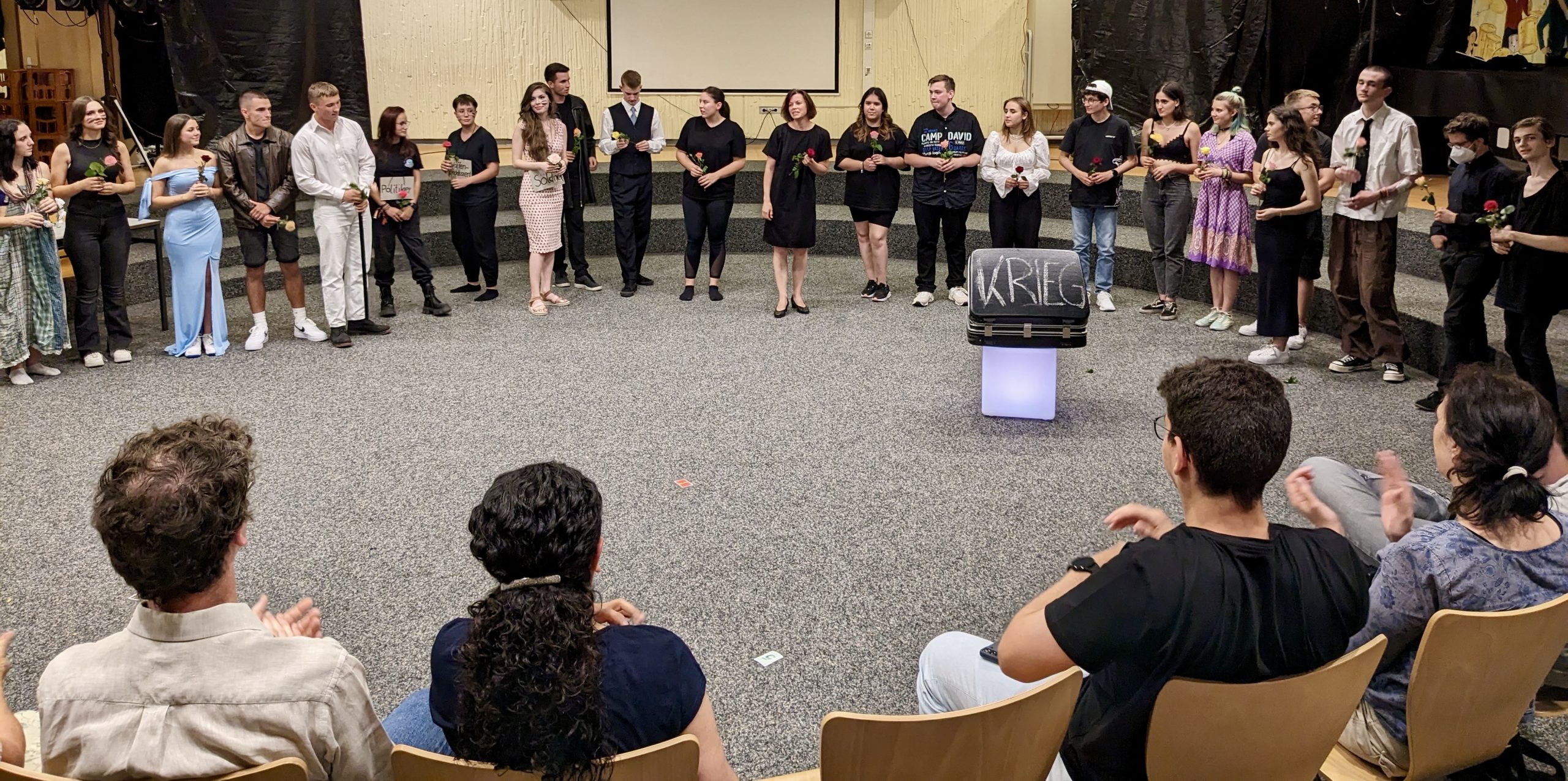 Theater! Theater! in der Lindenauschule