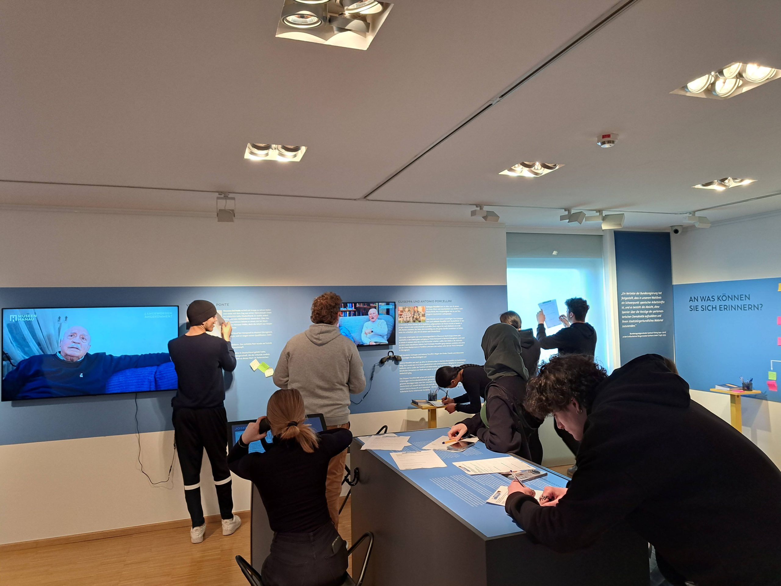 Tausende Gäste in der Museumsausstellung „¿Angeworben-Angekommen?“ in Großauheim und Frankfurt